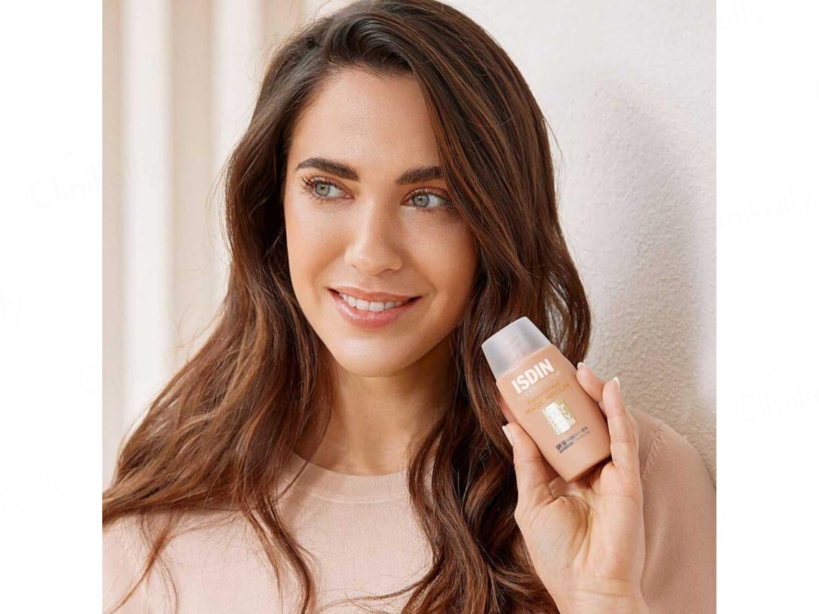 ISDIN Fotoprotector Fusion Water Magic Medium Sunscreen SPF 50 PA++++