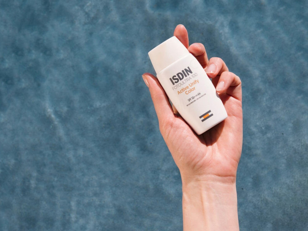 ISDIN Fotoultra 100 Active Unify Color Depigmenting Sunscreen SPF 50+