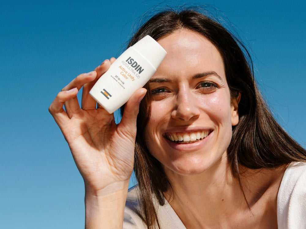ISDIN Fotoultra 100 Active Unify Color Depigmenting Sunscreen SPF 50+