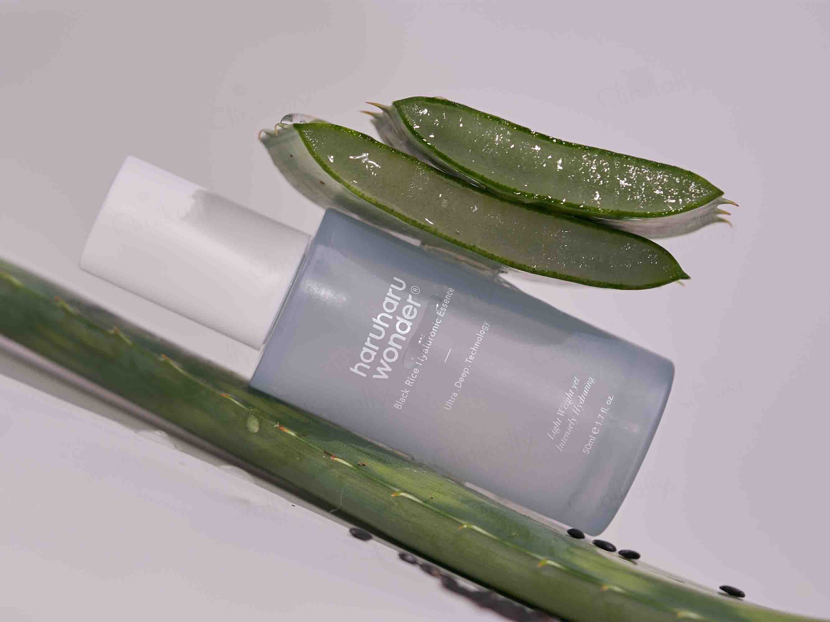 Haruharu Wonder Black Rice Hyaluronic Essence