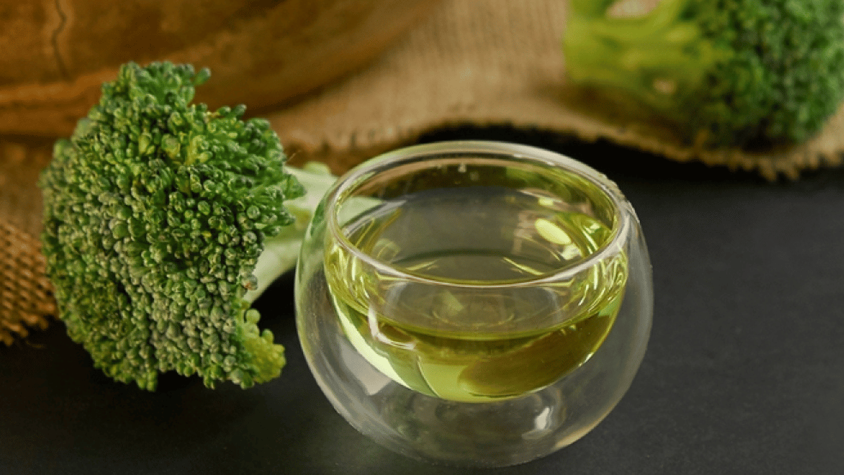 Unmasking the Potency of Broccoli Seed Oil in Skincare