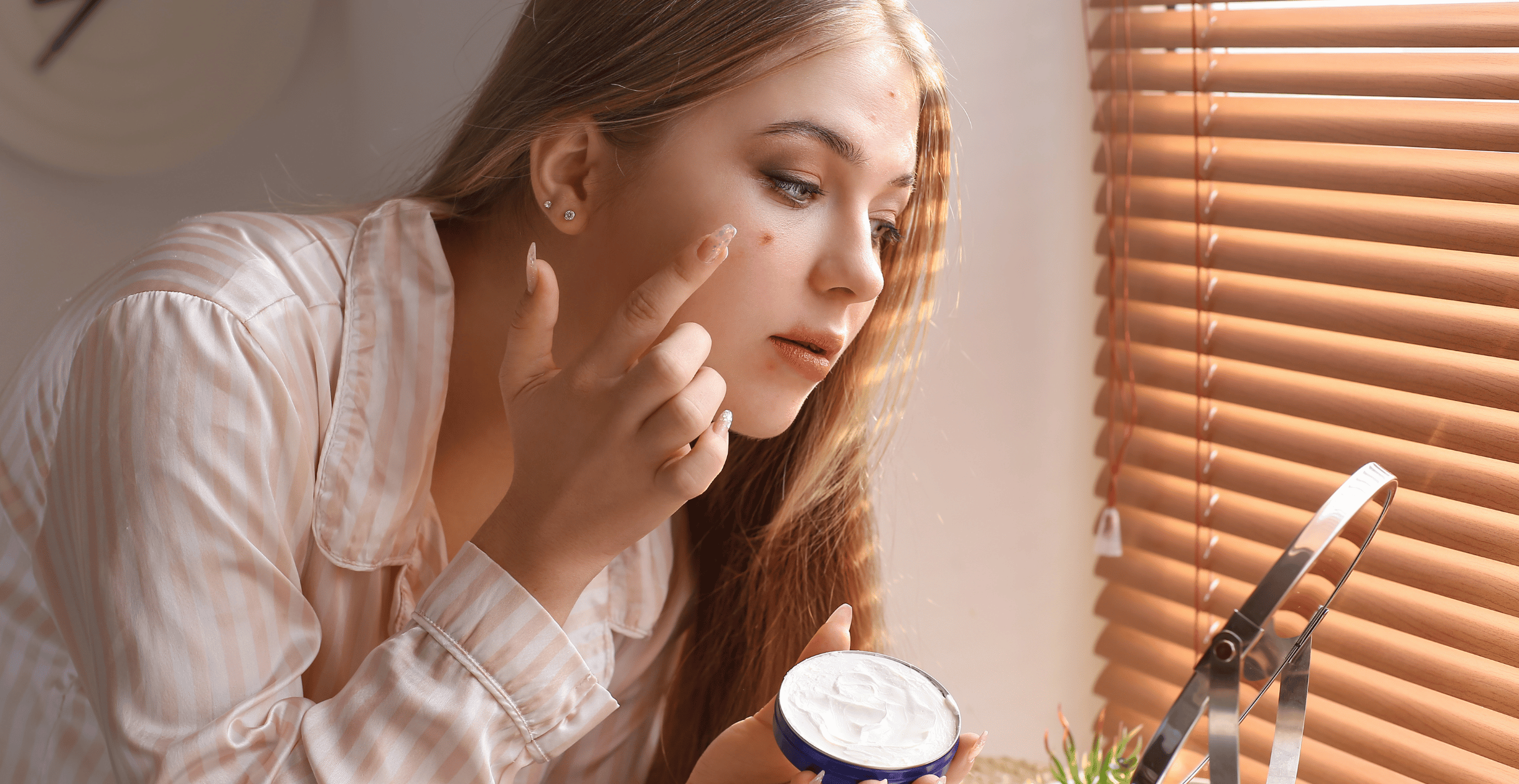 The Ultimate Guide to Managing Cystic Acne: Dos and Don'ts for Clearer Skin