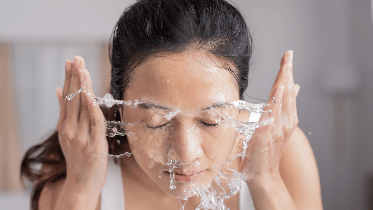 What is a pH balanced cleanser?
